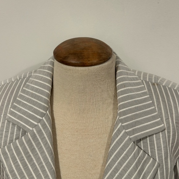 Ross Mayer Grey and White Pinstripe Blazer - Picture 2 of 7